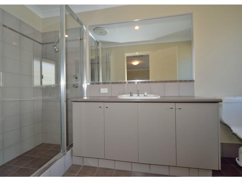 10 Oxenholme Way, Waikiki WA 6169