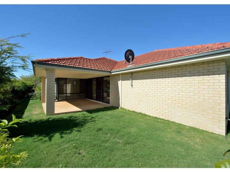 10 Oxenholme Way, Waikiki WA 6169