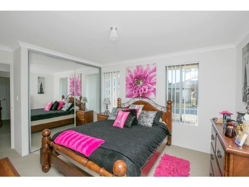 54 Encourage Loop, Dudley Park WA 6210