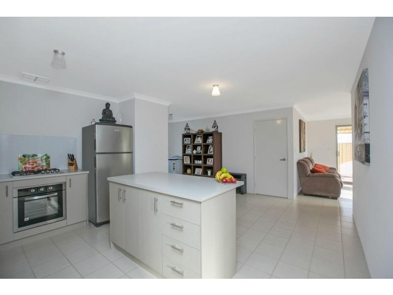 54 Encourage Loop, Dudley Park WA 6210