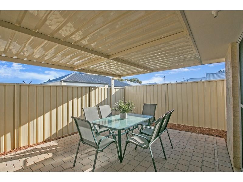 54 Encourage Loop, Dudley Park WA 6210