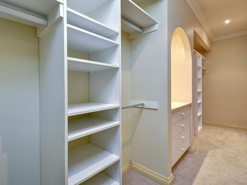 8 Lanchester Way, Stirling WA 6021