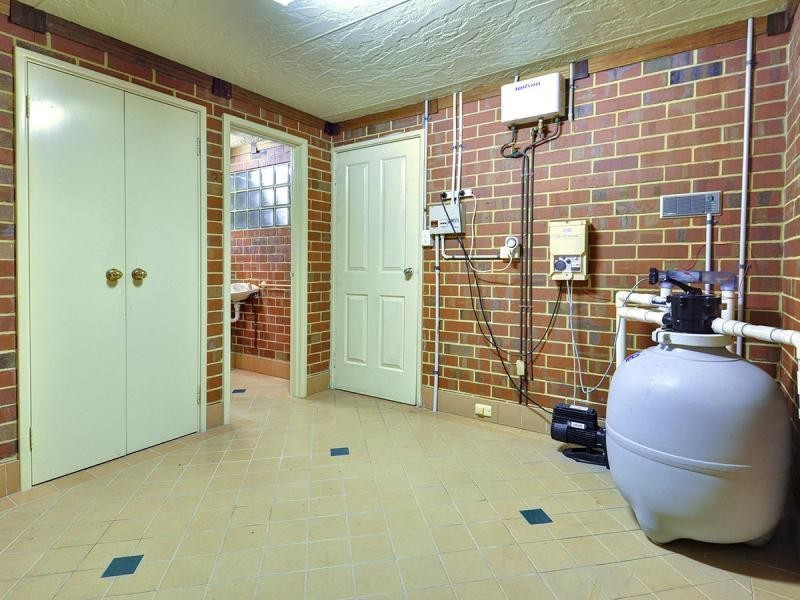 8 Lanchester Way, Stirling WA 6021