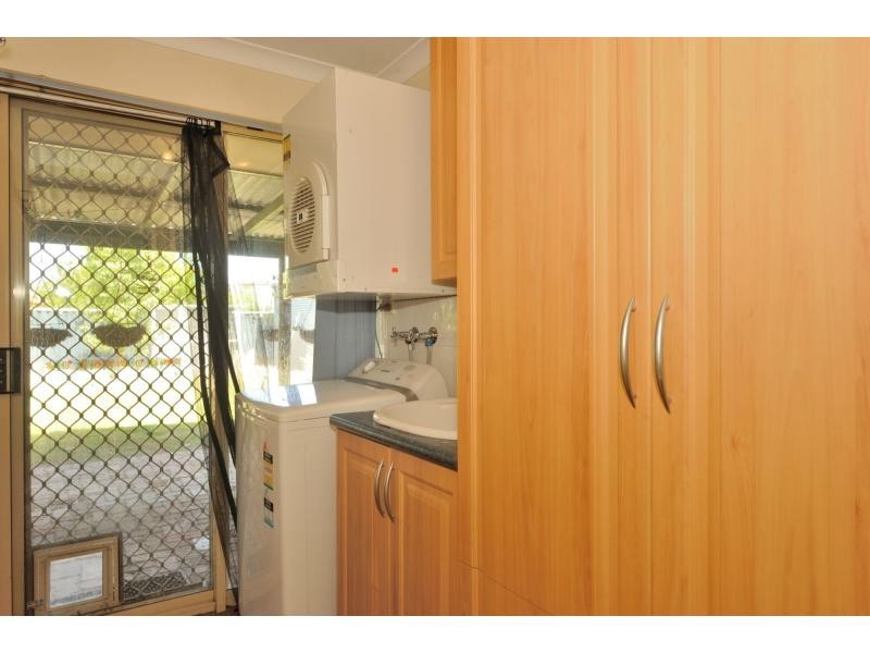 6 Gillen Place, Waikiki WA 6169