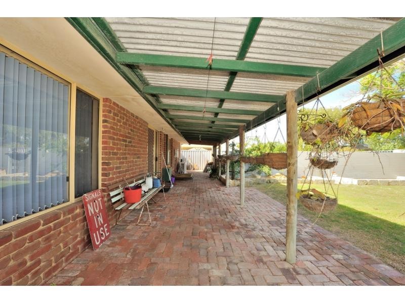 6 Gillen Place, Waikiki WA 6169