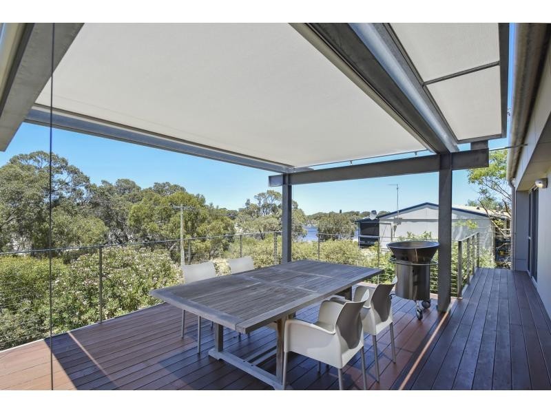 23 Stephens Crescent, Guilderton WA 6041