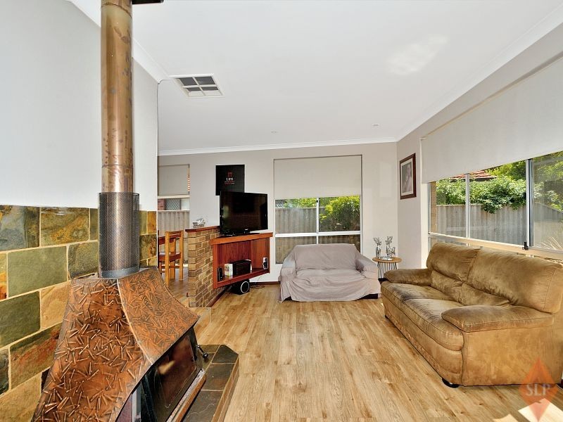 14 Barnes Way, Mandurah WA 6210