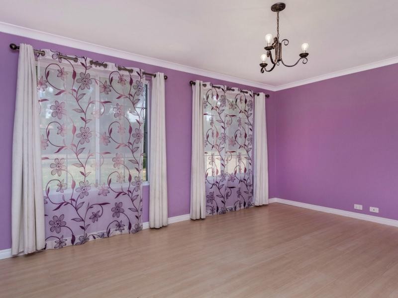 12 Wooloomooloo ROAD, Greenmount WA 6056