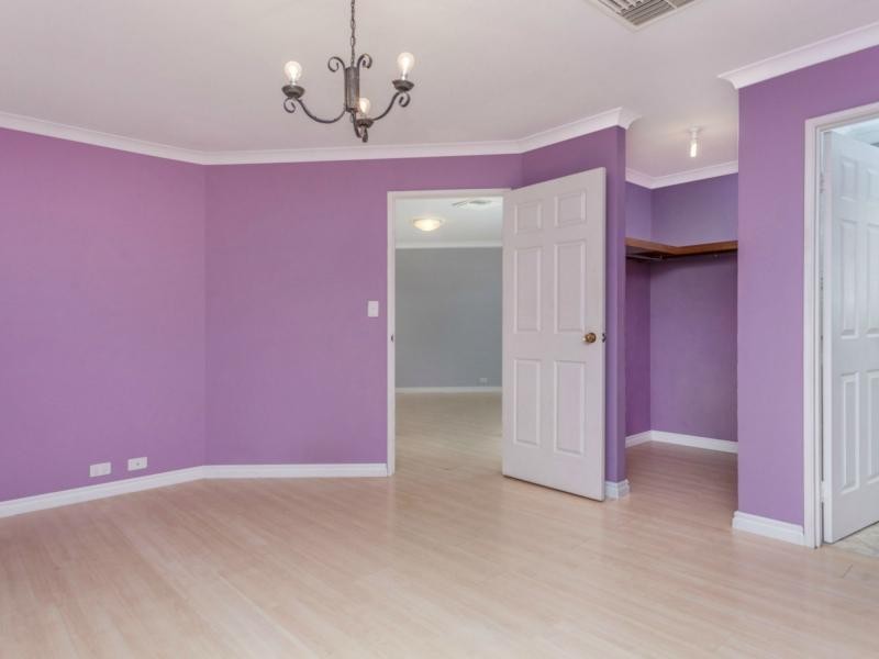 12 Wooloomooloo ROAD, Greenmount WA 6056