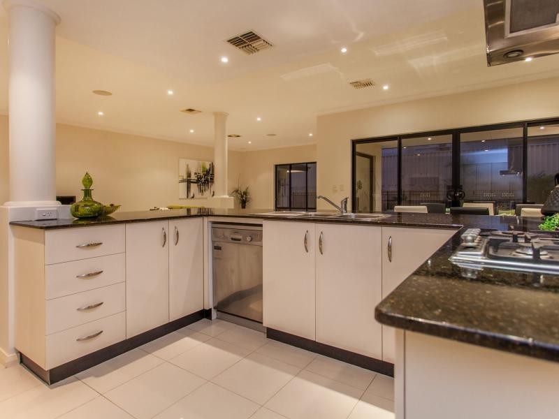 78 Silver Sands Drive, Iluka WA 6028