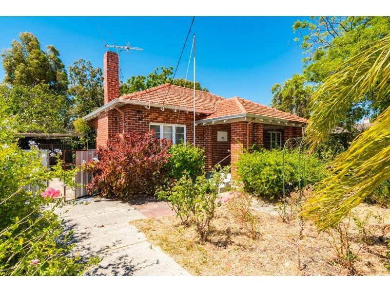 30 Donar Street, Innaloo WA 6018