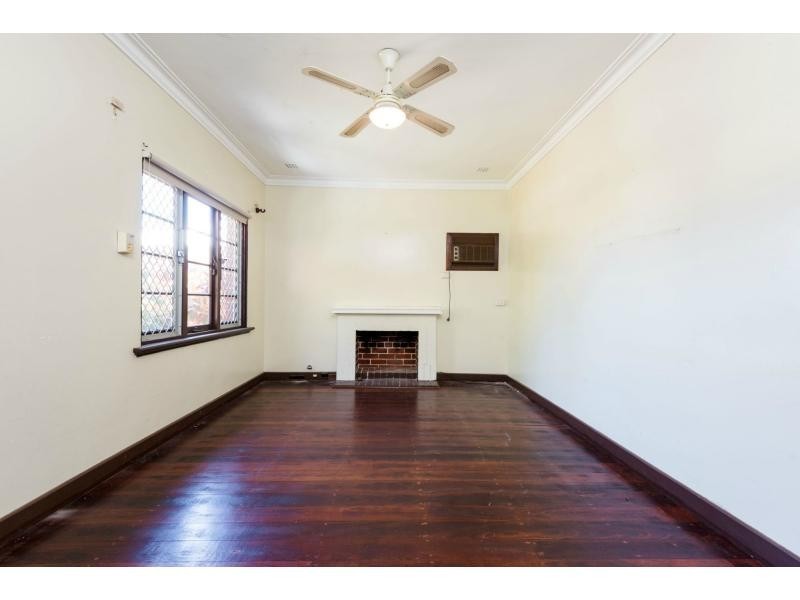 30 Donar Street, Innaloo WA 6018