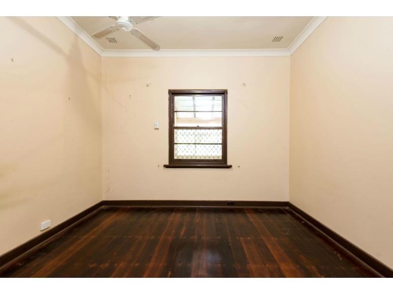 30 Donar Street, Innaloo WA 6018