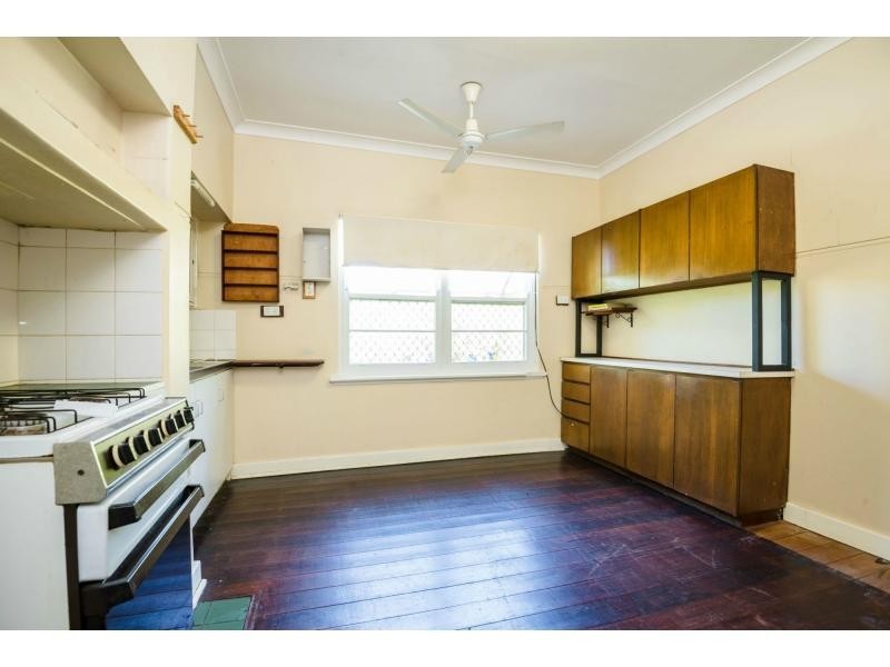 30 Donar Street, Innaloo WA 6018