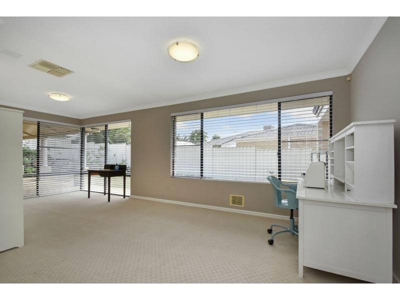 12 Rayner Drive, Landsdale WA 6065