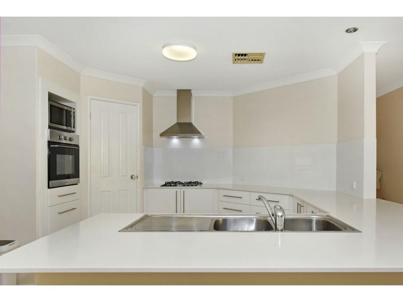 12 Rayner Drive, Landsdale WA 6065