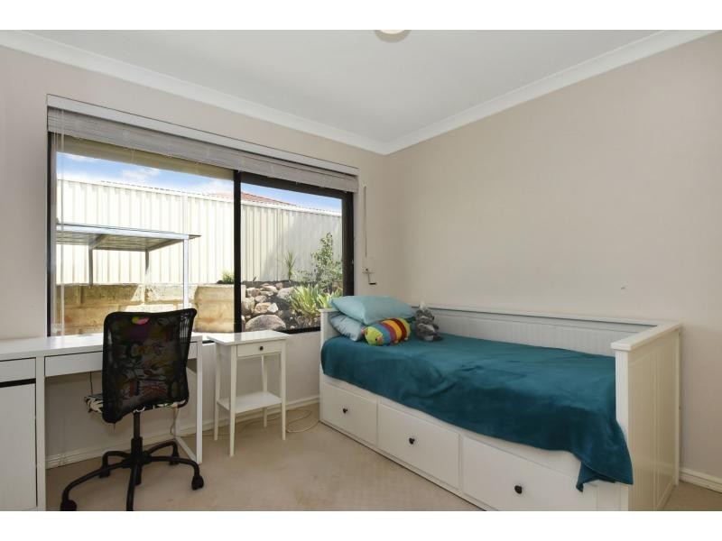 12 Rayner Drive, Landsdale WA 6065