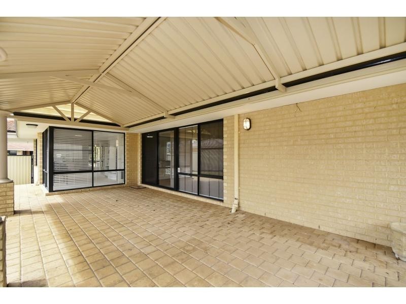 12 Rayner Drive, Landsdale WA 6065