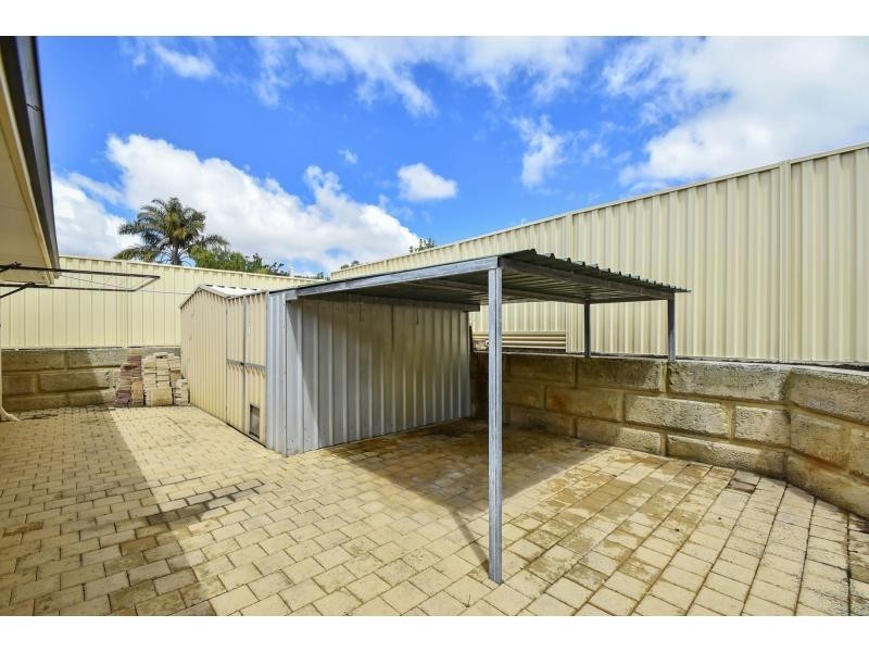 12 Rayner Drive, Landsdale WA 6065