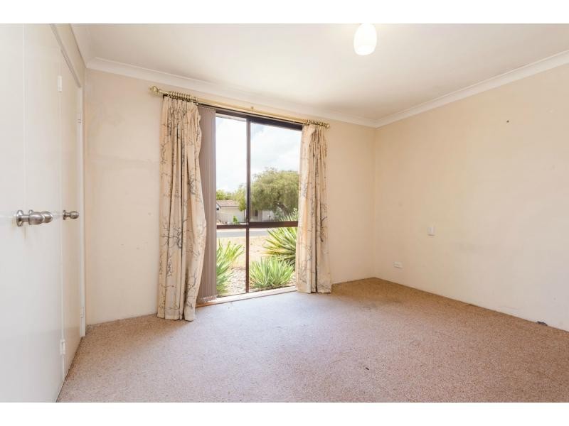 1 Gardinia Place, Mullaloo WA 6027