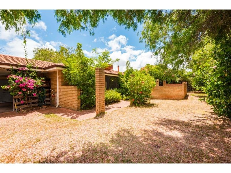 1 Gardinia Place, Mullaloo WA 6027