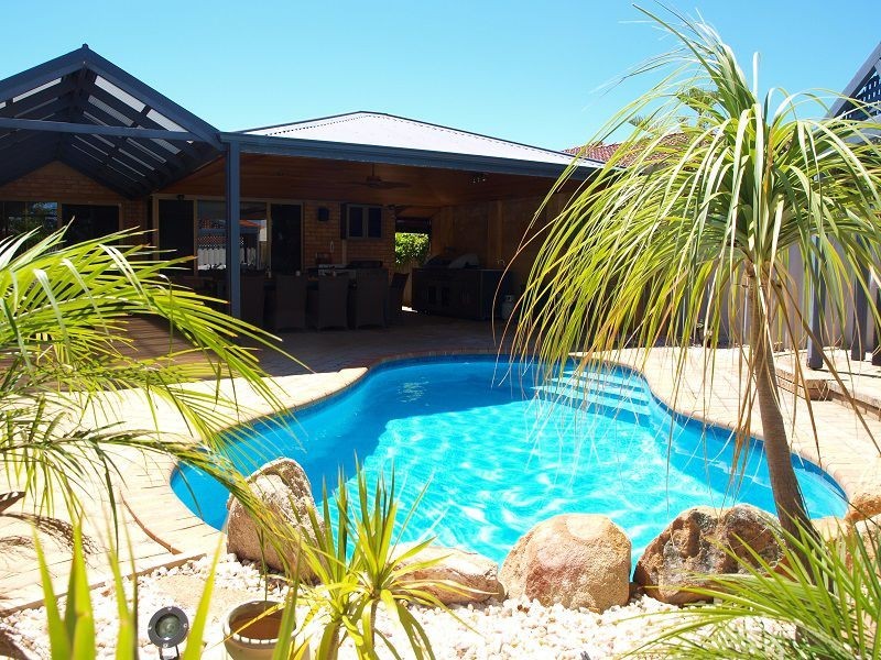 11 Grey-Smith Gardens, Woodvale WA 6026