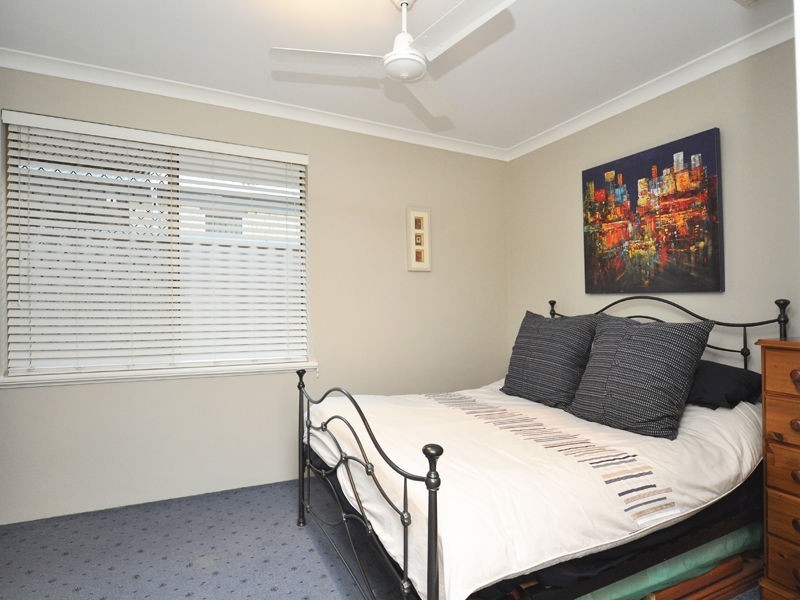 11 Grey-Smith Gardens, Woodvale WA 6026