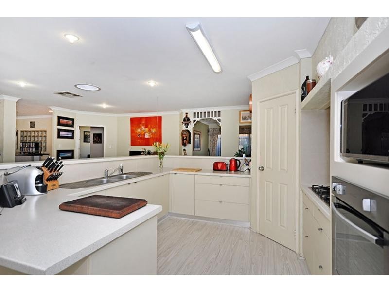 20 Regelia Turn, Ellenbrook WA 6069