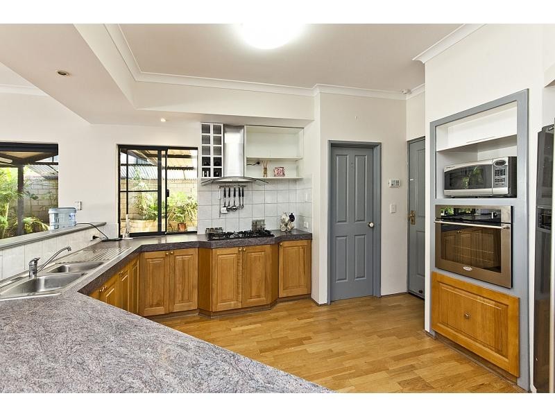 62 Parkwood Avenue, Woodvale WA 6026