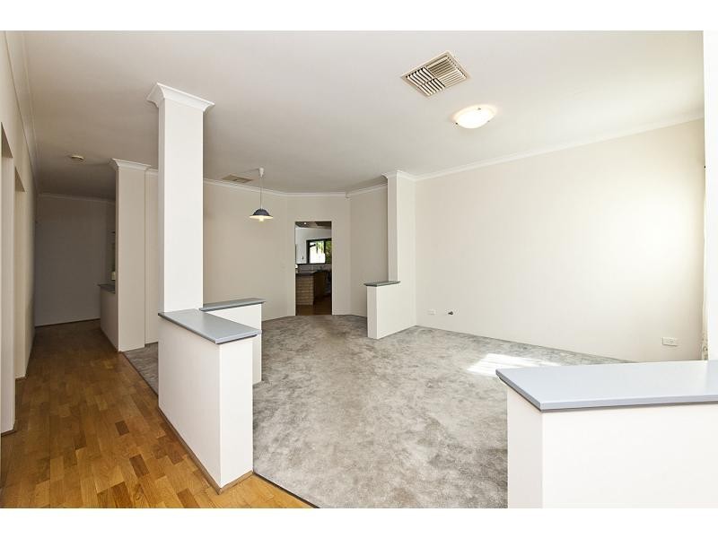 62 Parkwood Avenue, Woodvale WA 6026