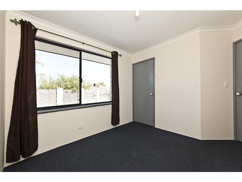 62 Parkwood Avenue, Woodvale WA 6026