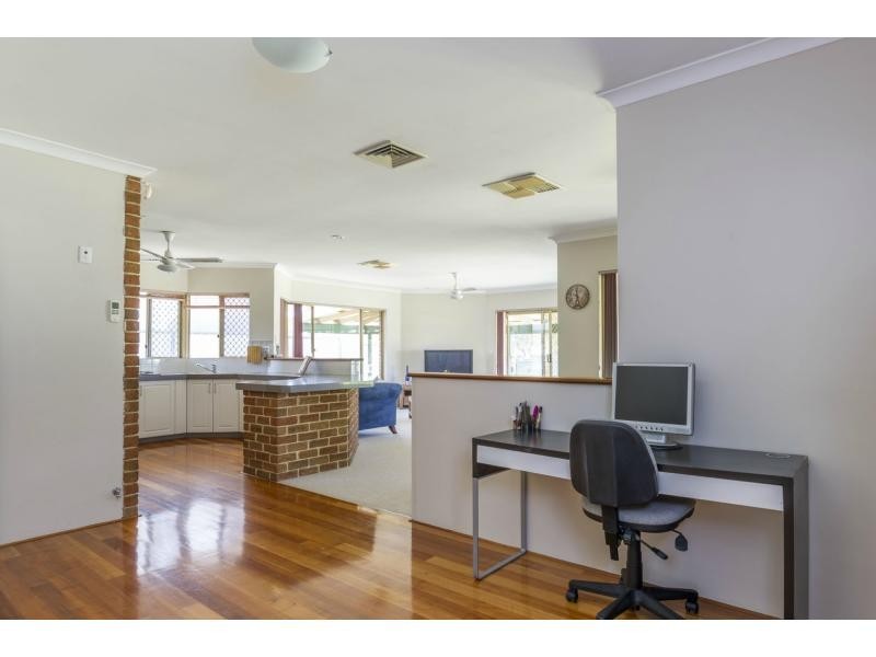 90 Wyatt Road, Bayswater WA 6053