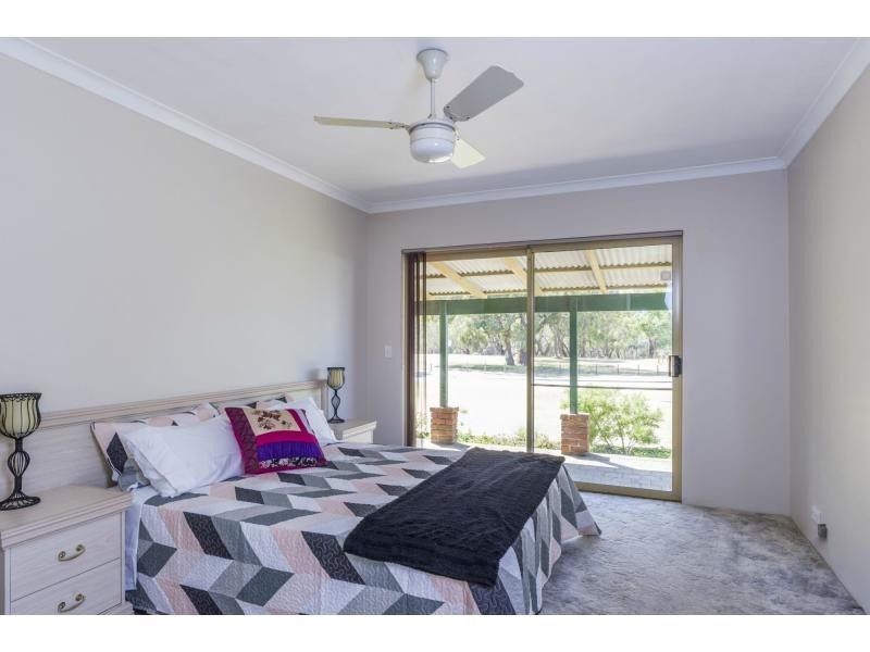 90 Wyatt Road, Bayswater WA 6053