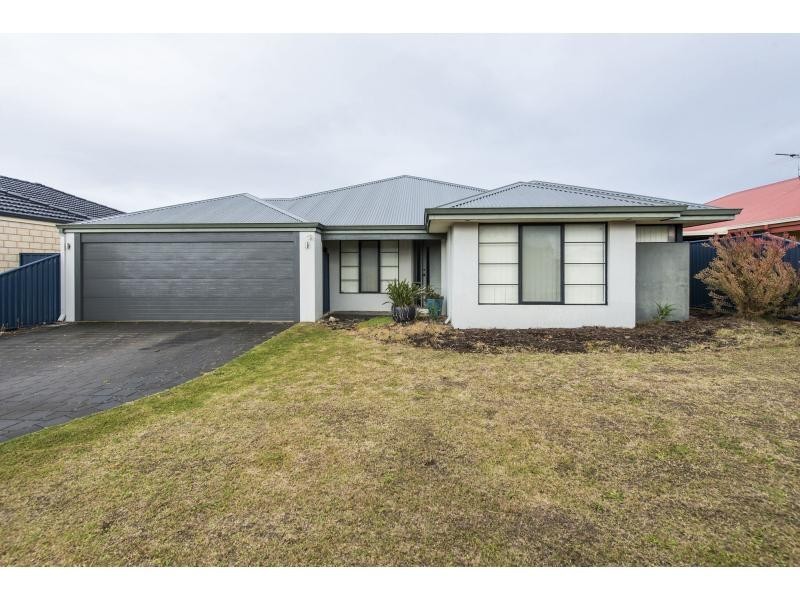 66 Plaistowe Boulevard, Byford WA 6122