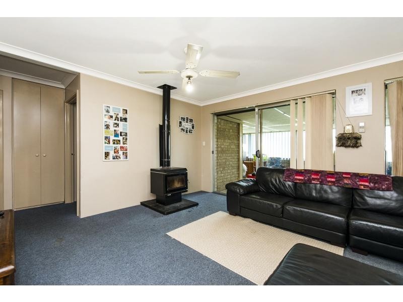 42 Poad Street, Seville Grove WA 6112