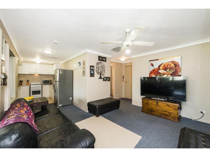 42 Poad Street, Seville Grove WA 6112