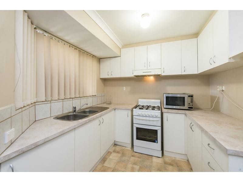 42 Poad Street, Seville Grove WA 6112