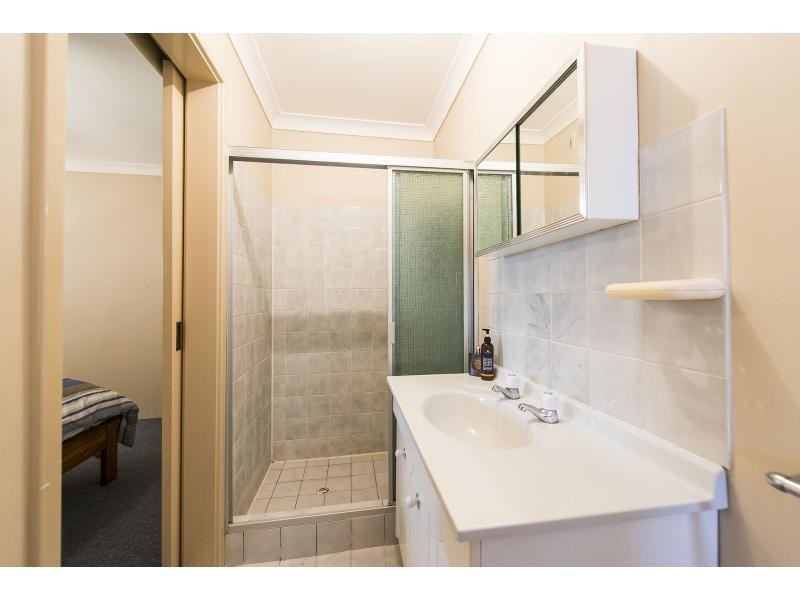 42 Poad Street, Seville Grove WA 6112