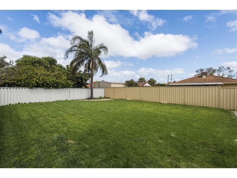 42 Poad Street, Seville Grove WA 6112