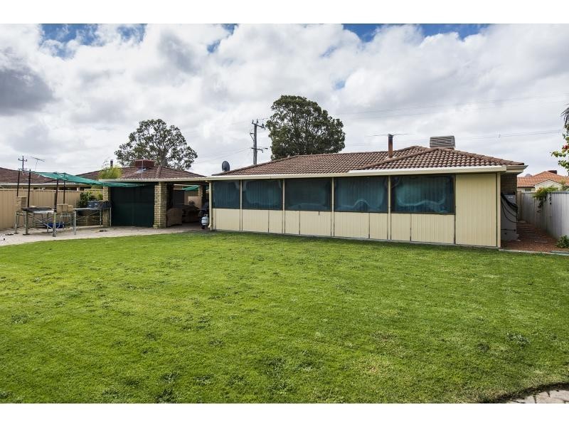 42 Poad Street, Seville Grove WA 6112