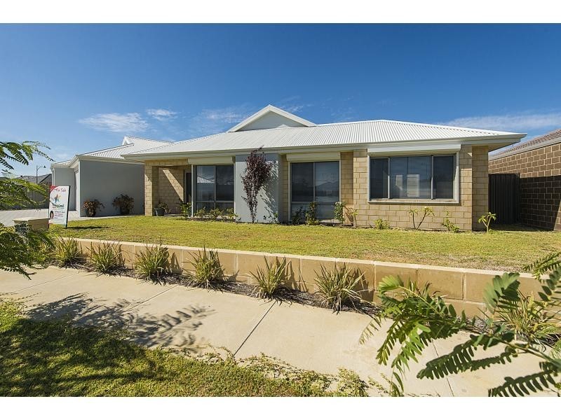 2 Gypsum Avenue, Harrisdale WA 6112