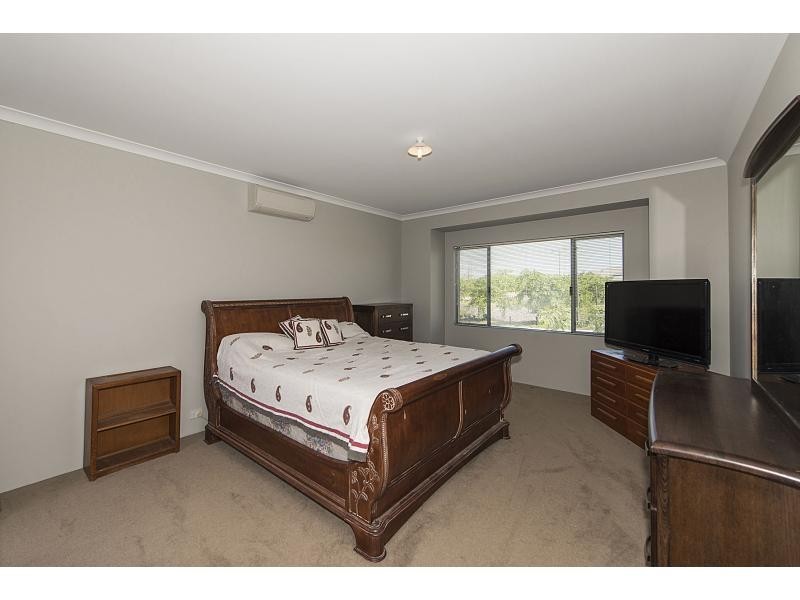 2 Gypsum Avenue, Harrisdale WA 6112