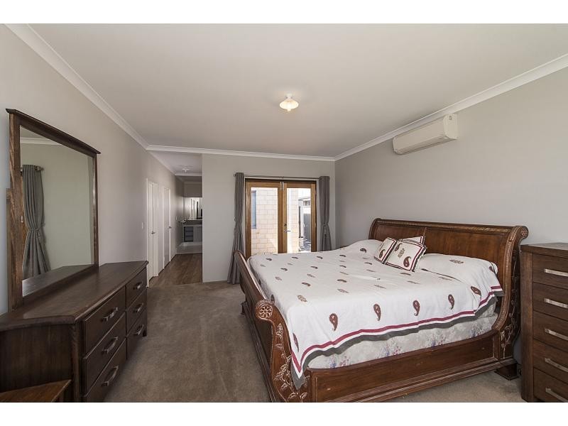 2 Gypsum Avenue, Harrisdale WA 6112