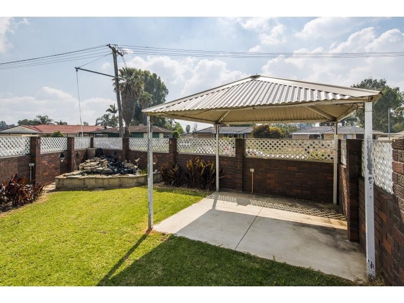 9 Namoi Place, Armadale WA 6112