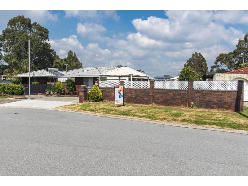 9 Namoi Place, Armadale WA 6112