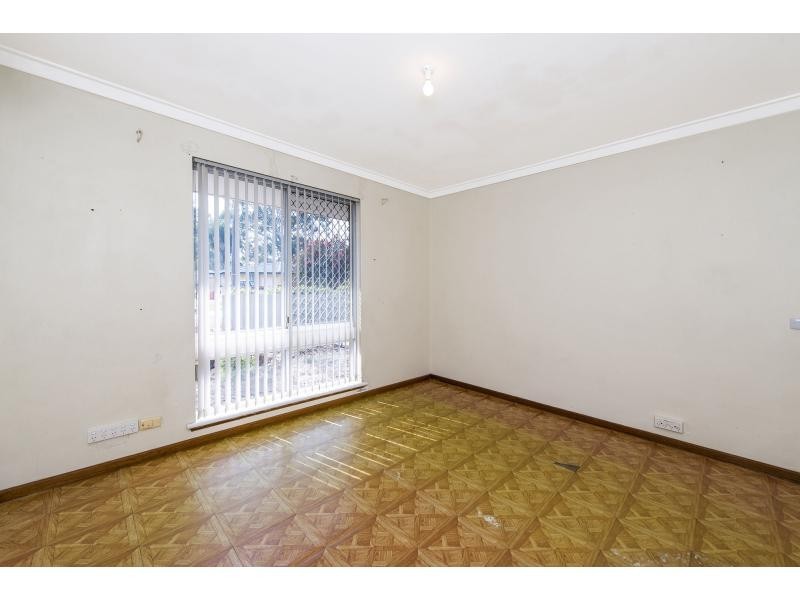 9 Namoi Place, Armadale WA 6112