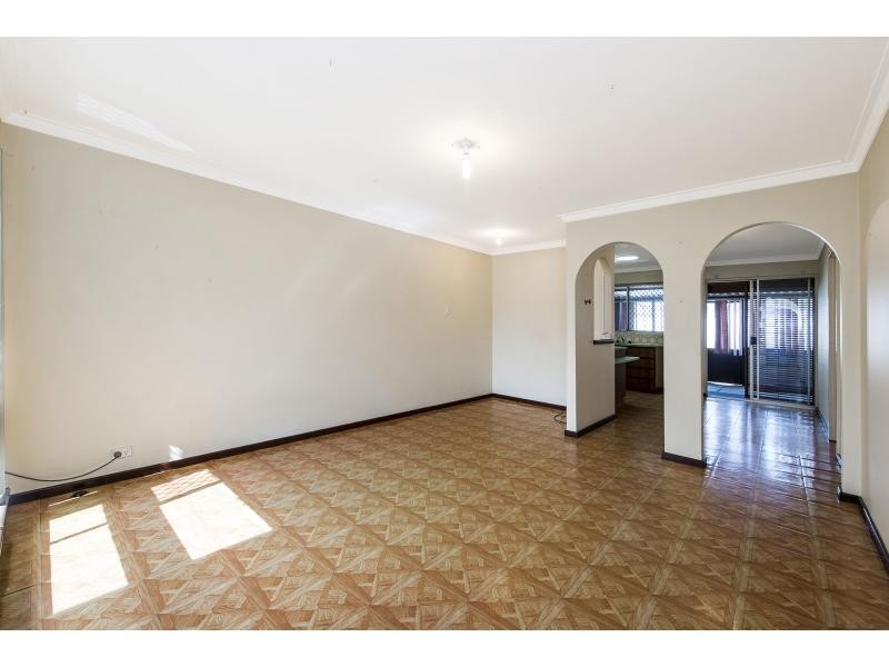 9 Namoi Place, Armadale WA 6112