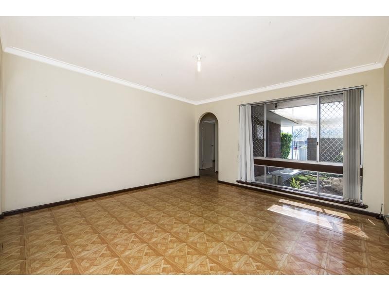 9 Namoi Place, Armadale WA 6112
