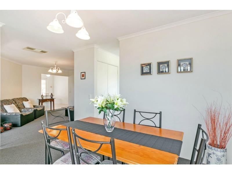 26 Provincial Mews, Bibra Lake WA 6163