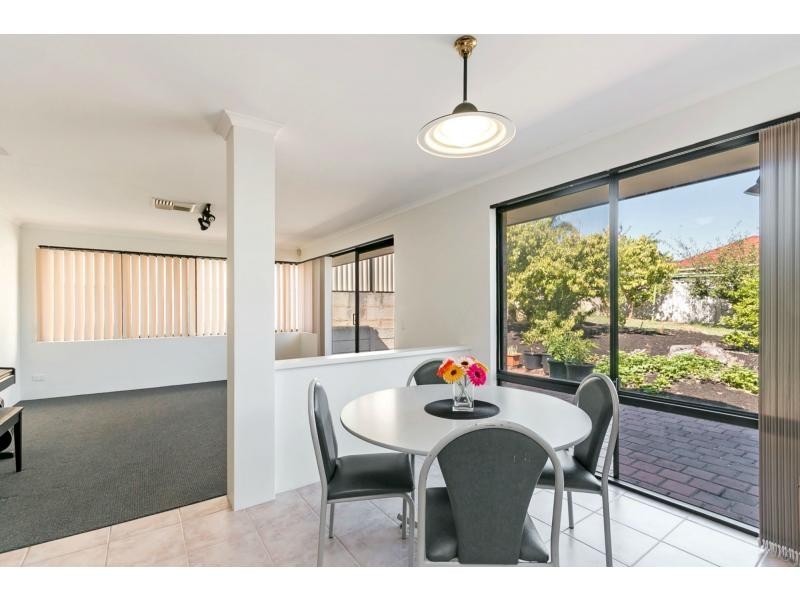 26 Provincial Mews, Bibra Lake WA 6163